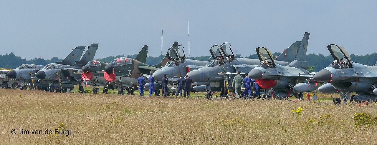2007, Flightline, Kleine-Brogel - 1020192 (54041937416).jpg